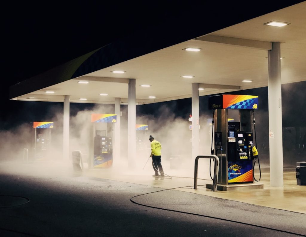Photo Pressure washing